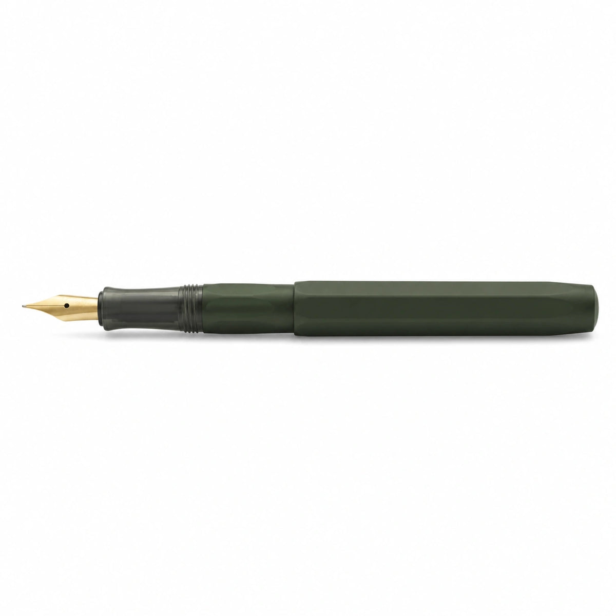 Pluma estilográfica verde oliva con punta dorada